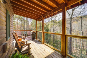 Cabin on 22 Acres with Patio - 3 Mi to Blowing Rock!